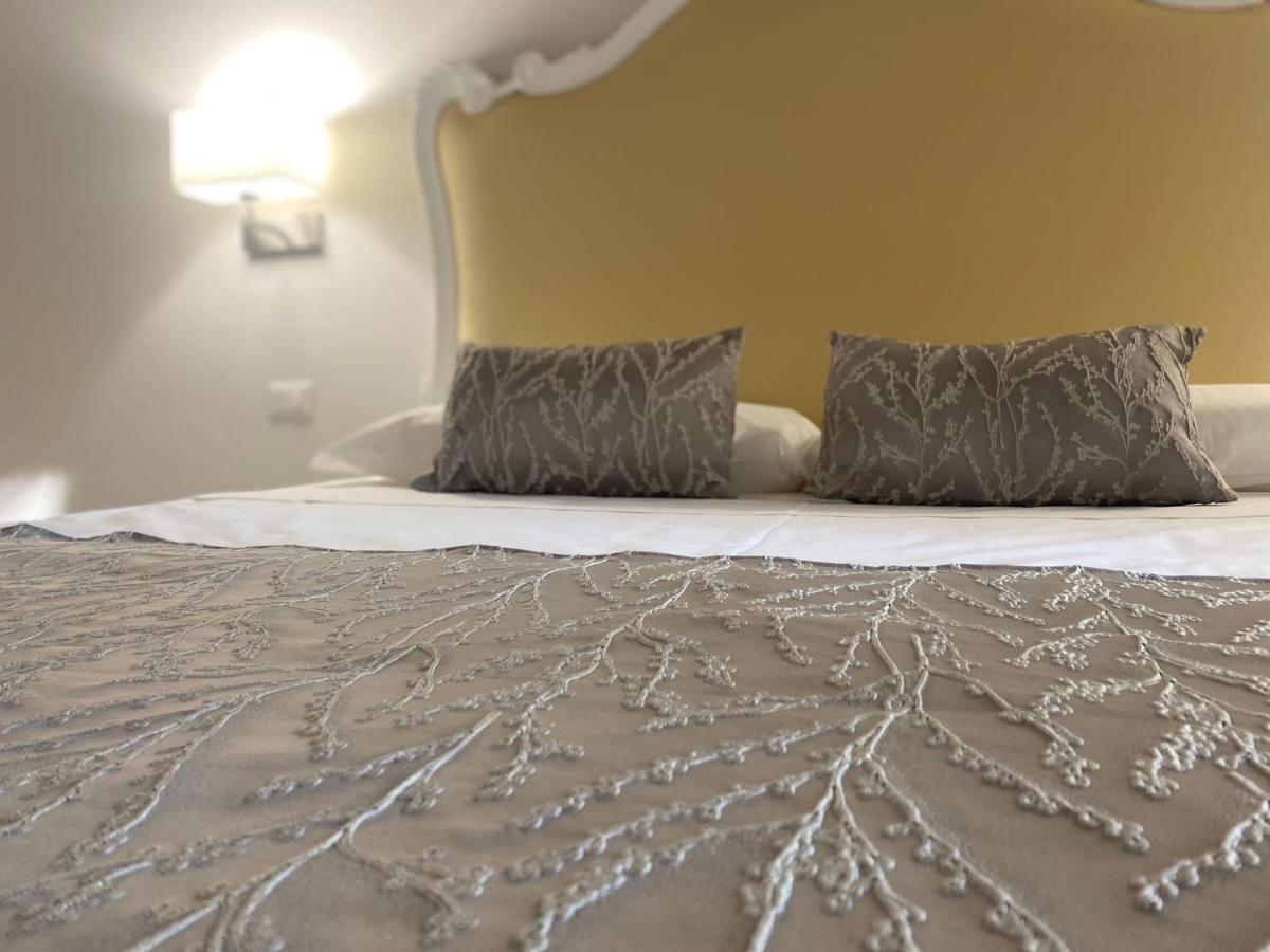 Miluar Luxury B&B - Vanvitelli Неаполь Екстер'єр фото