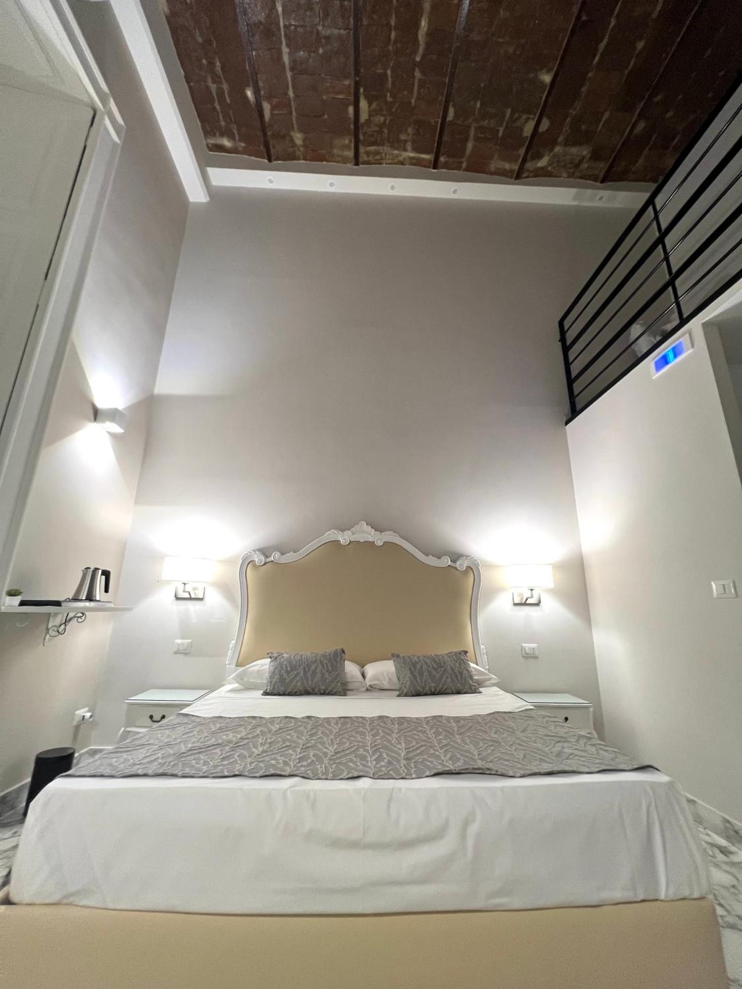 Miluar Luxury B&B - Vanvitelli Неаполь Екстер'єр фото